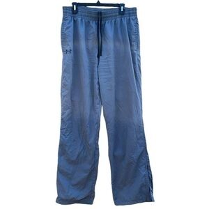 Under Armour activewear pants color is gray zipper ankles mens size large